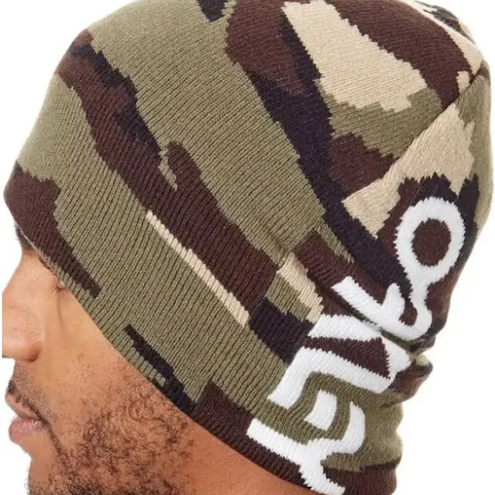 Oakley Reversible Camouflage/Black Beanie Unisex O/S - Picture 4 of 4